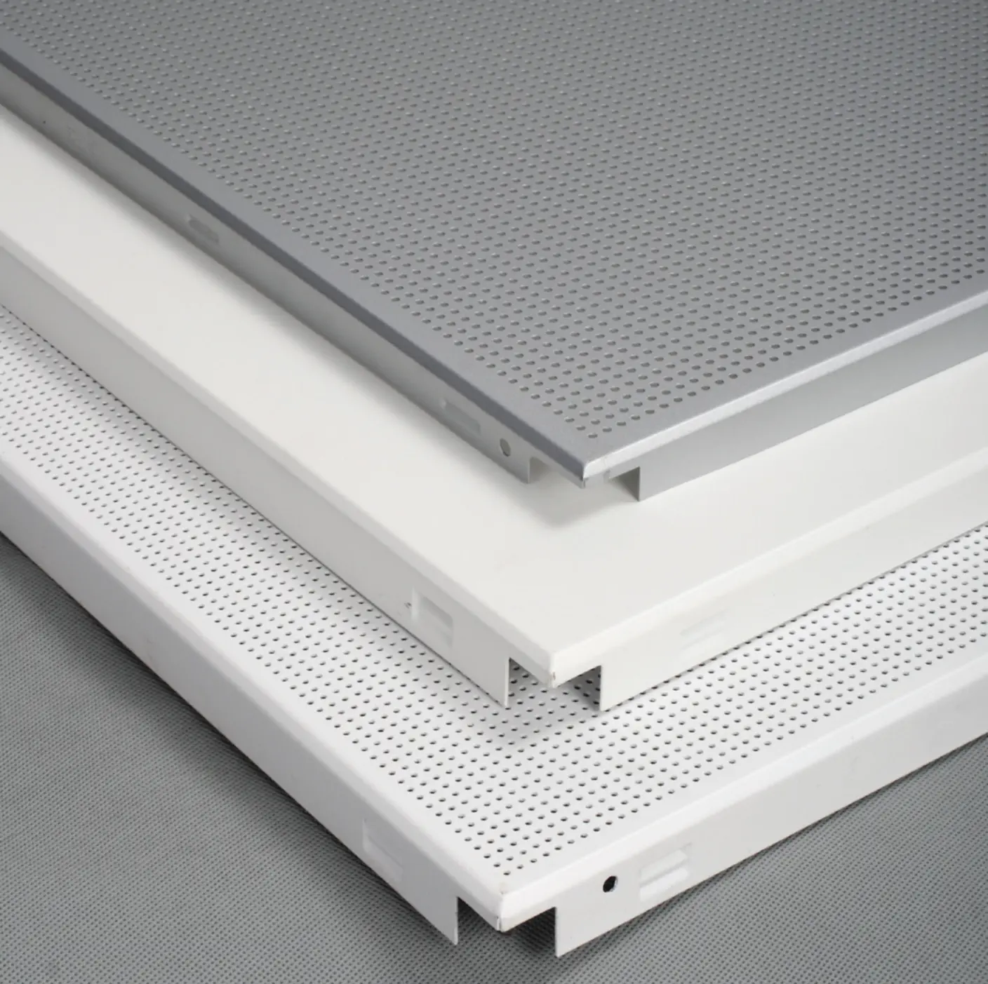 GTI ALUMINUM CEILING TILE PLAIN/PERFORATED CLIP IN